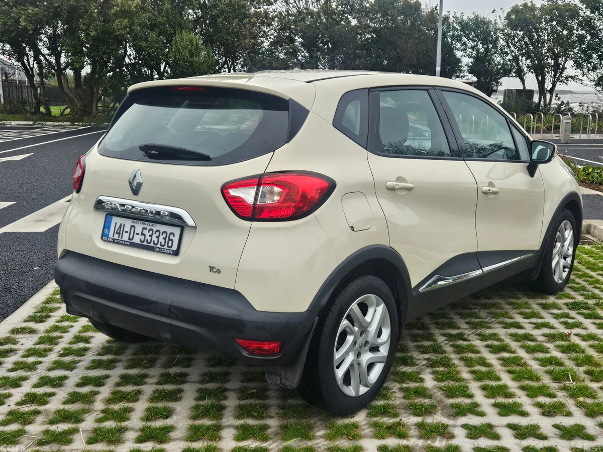 Renault Captur SUV, Petrol, 2014, White
