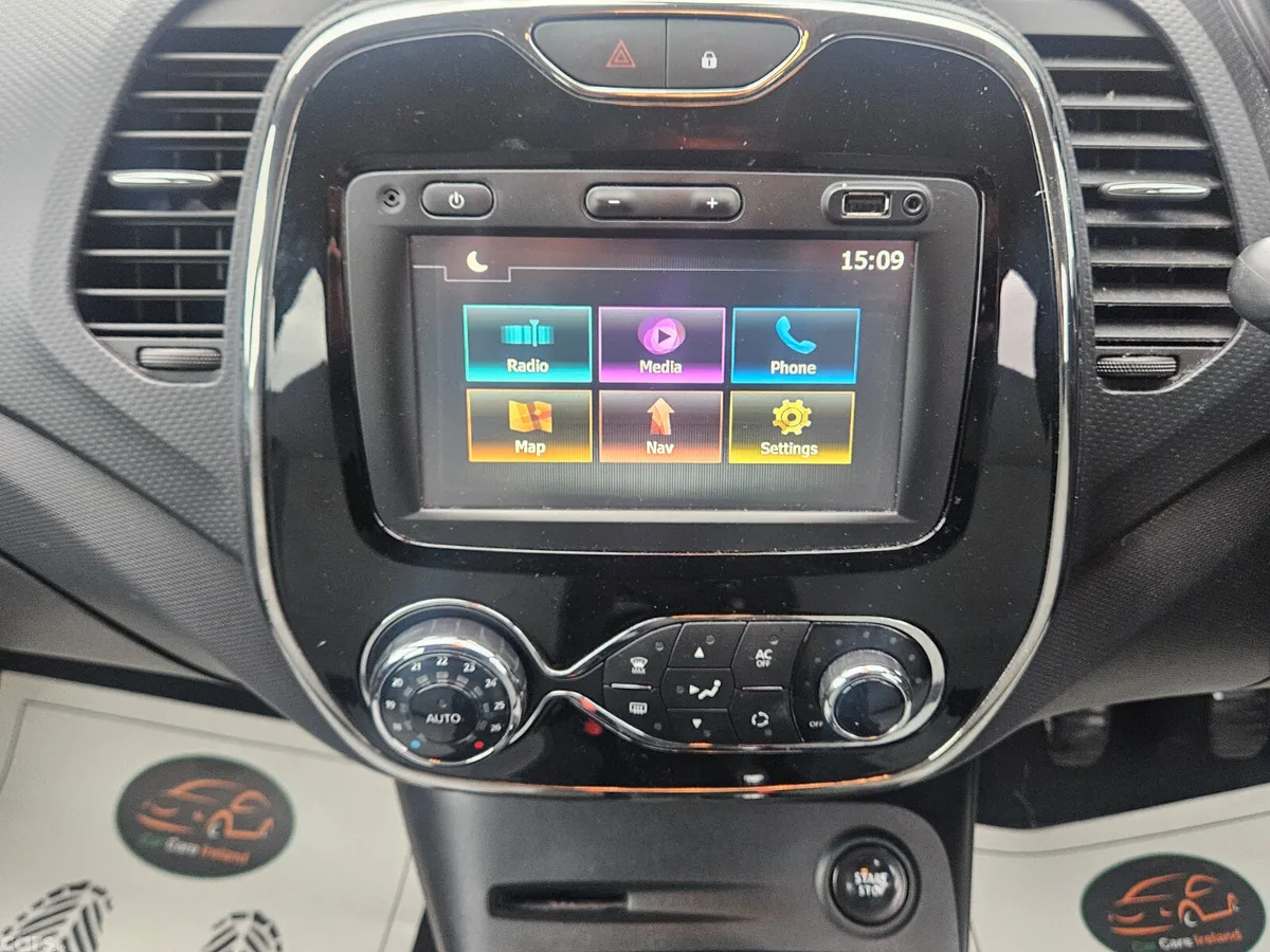 Renault Captur SUV, Petrol, 2014, White