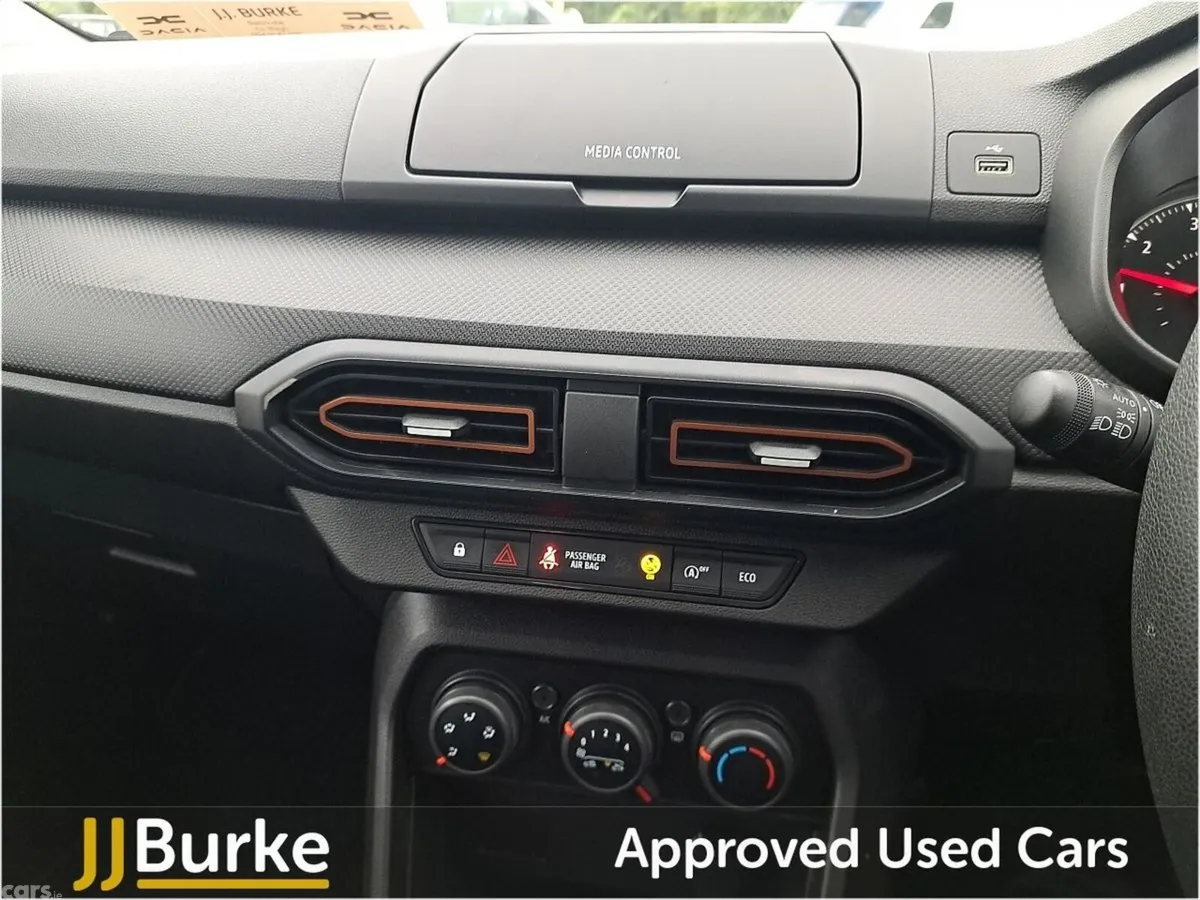 Dacia Sandero Stepway SUV, Petrol, 2023, Grey