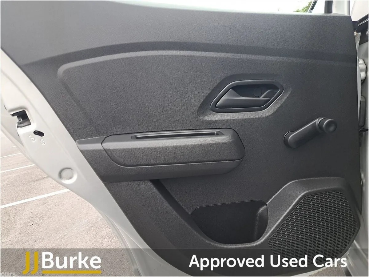 Dacia Sandero Stepway SUV, Petrol, 2023, Grey