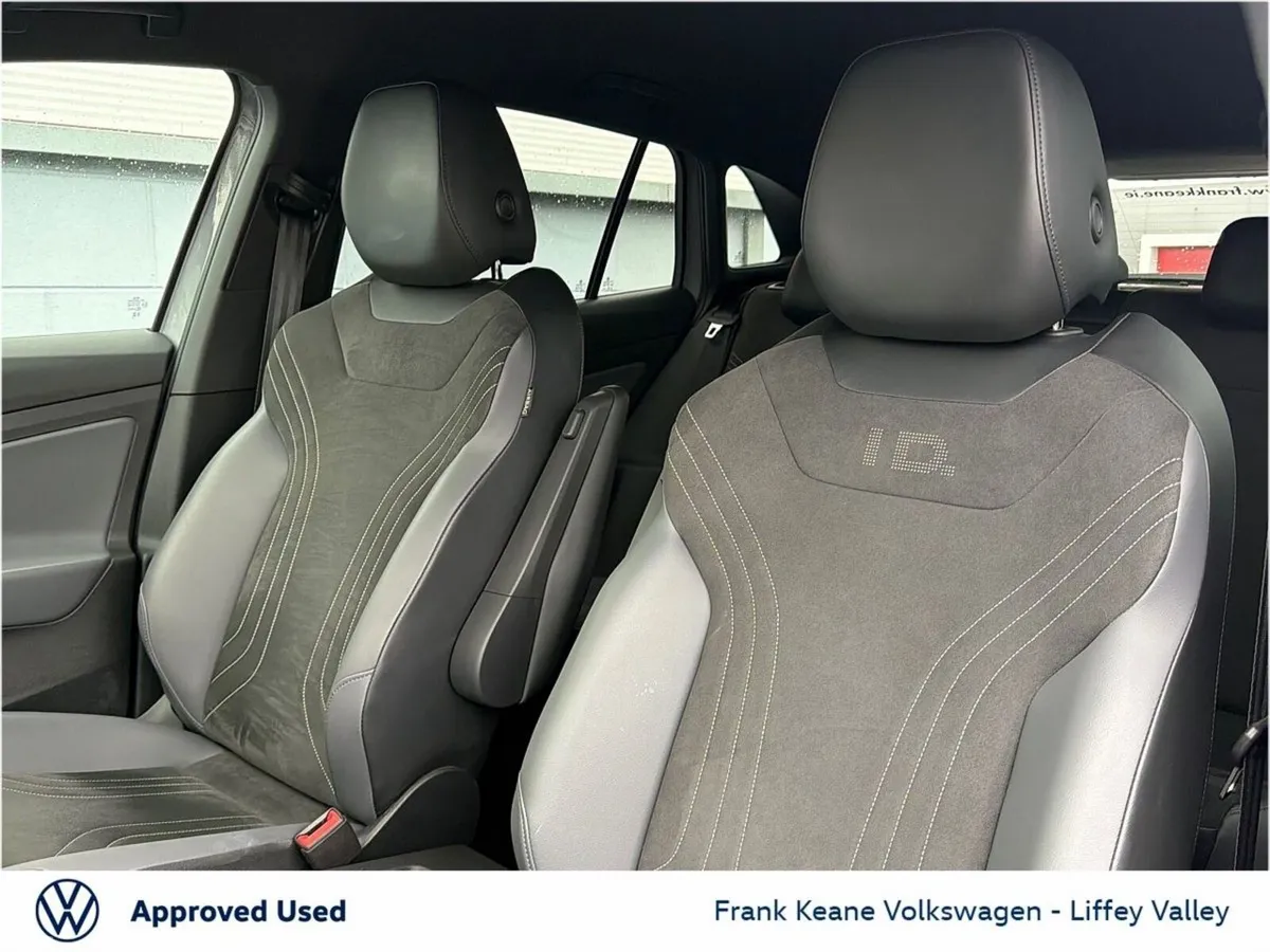 Volkswagen ID.4 SUV, Electric, 2025, Grey