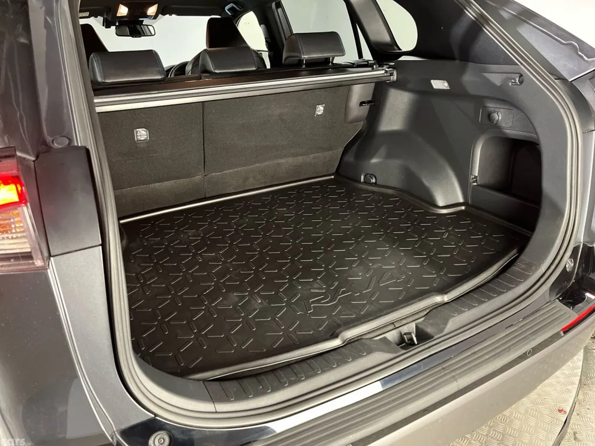 Toyota RAV4 SUV, Petrol Hybrid, 2021, Grey
