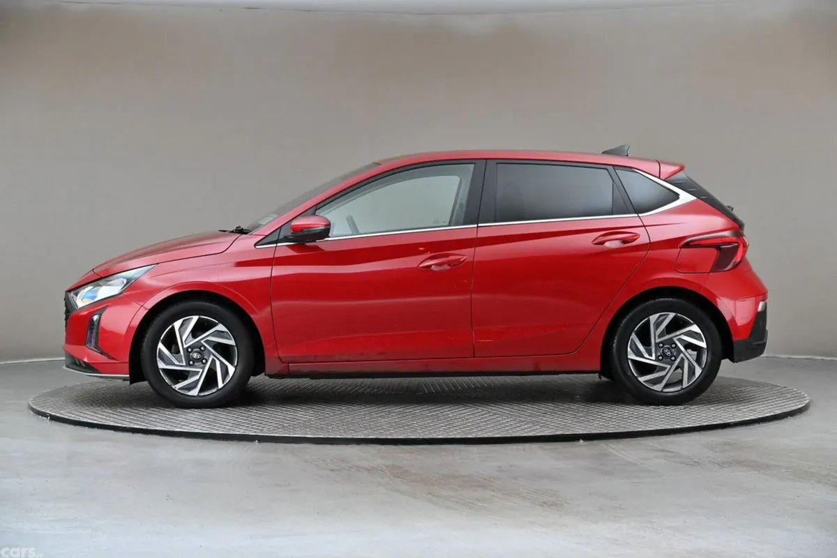 Hyundai i20 Hatchback, Petrol, 2024, Red