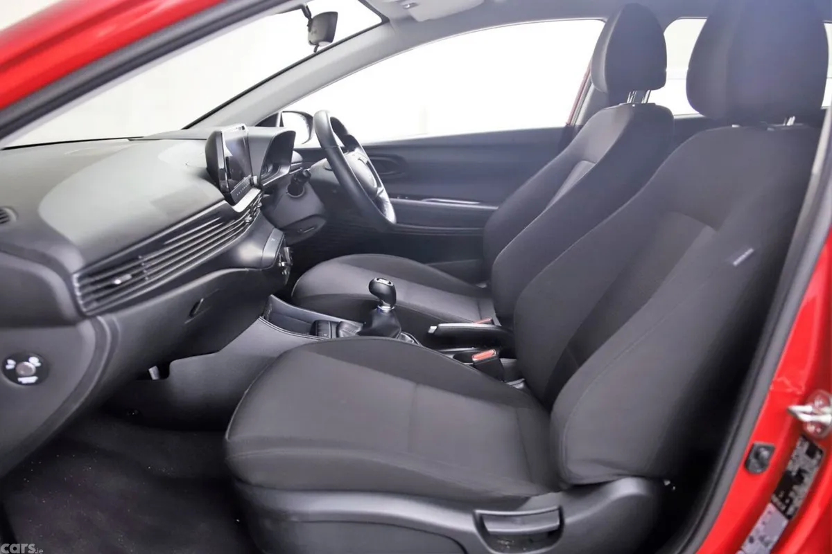 Hyundai i20 Hatchback, Petrol, 2024, Red