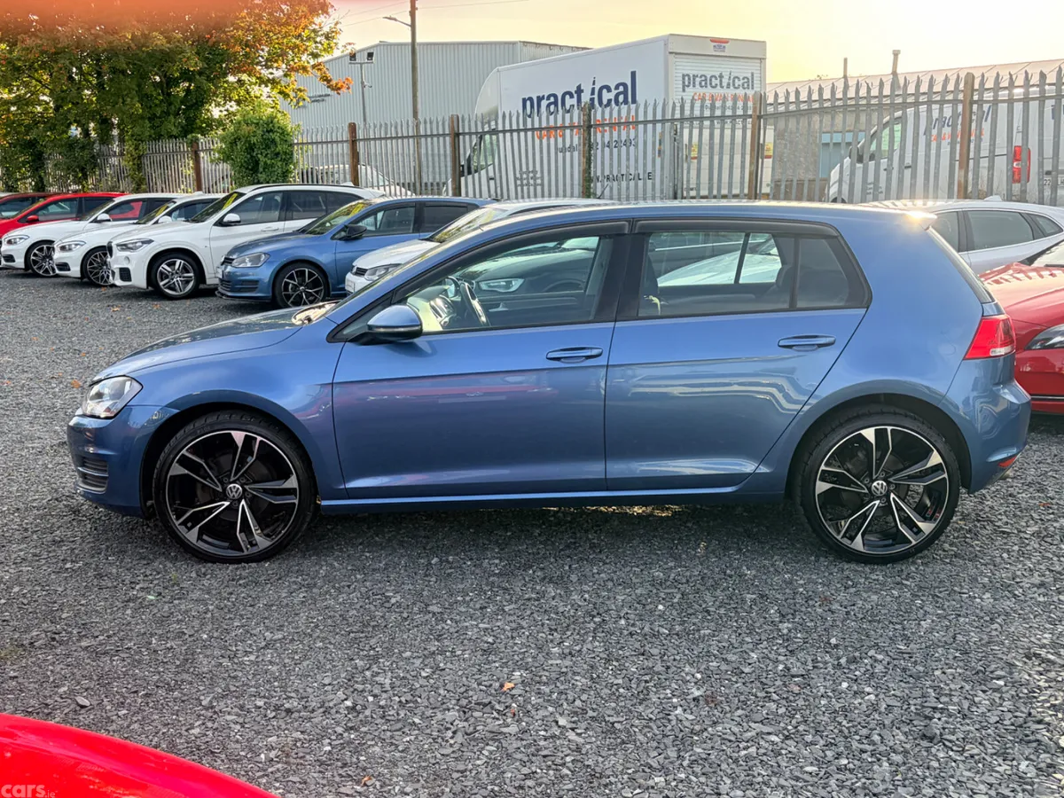 Volkswagen Golf Hatchback, Petrol, 2015, Blue
