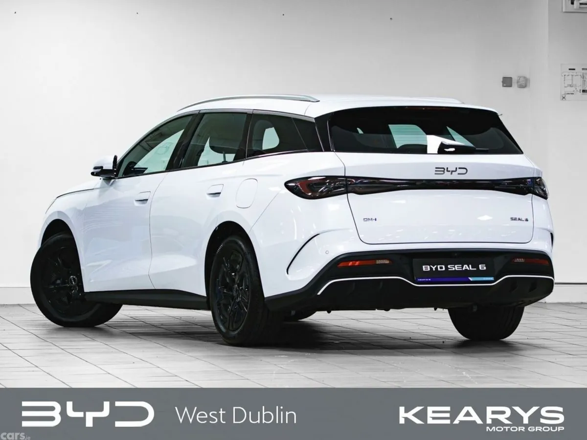 BYD Seal 6 Hatchback, Petrol Plug-in Hybrid, 2026, White