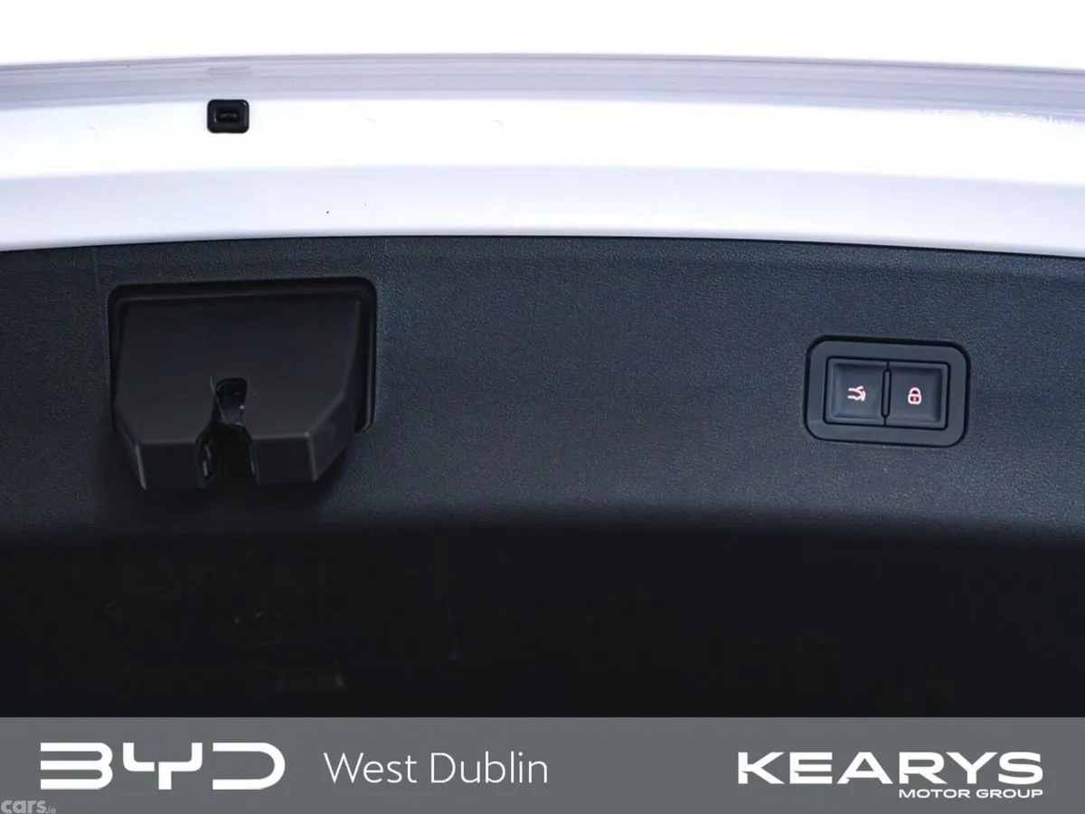 BYD Seal 6 Hatchback, Petrol Plug-in Hybrid, 2026, White