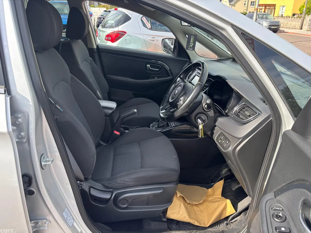 Kia Carens MPV, Diesel, 2016, Silver