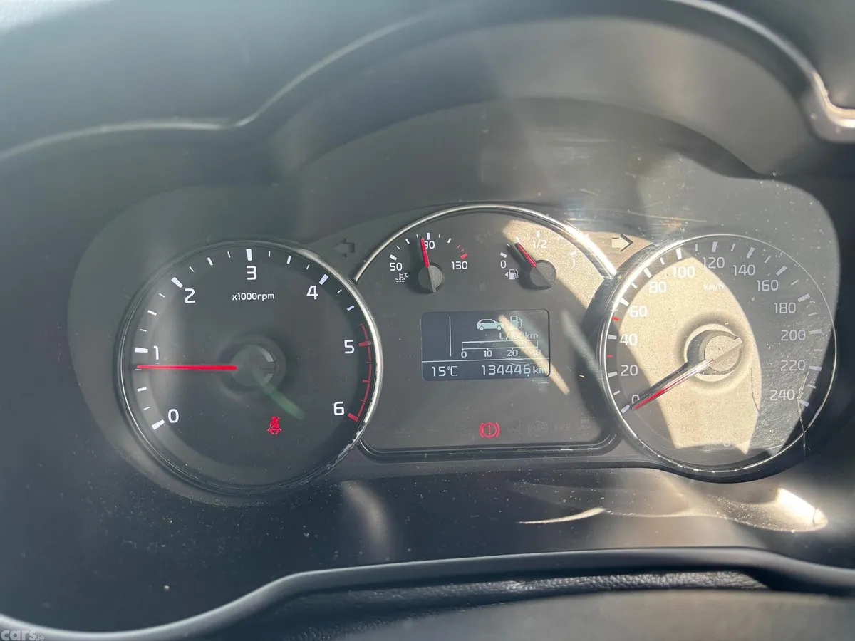 Kia Carens MPV, Diesel, 2016, Silver