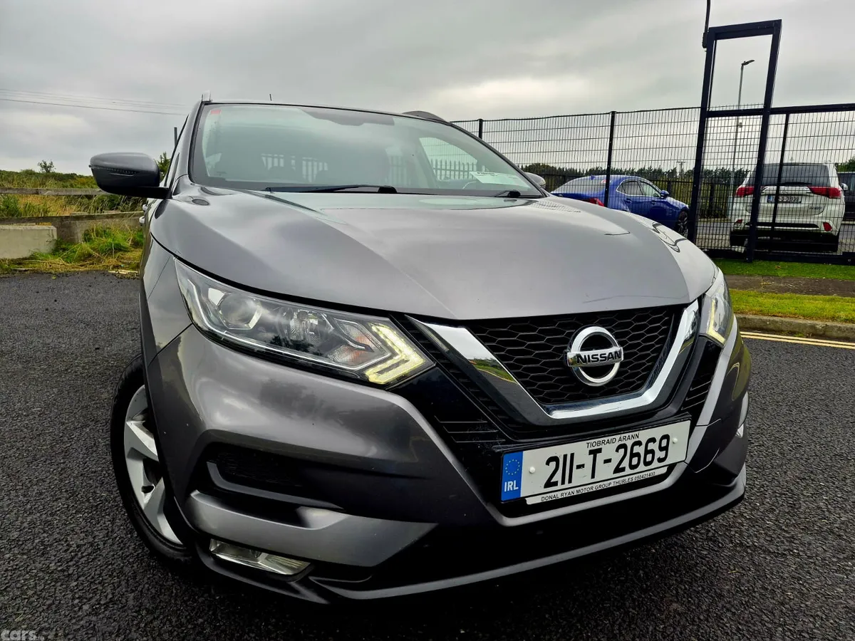 Nissan Qashqai MPV, Diesel, 2021, Grey