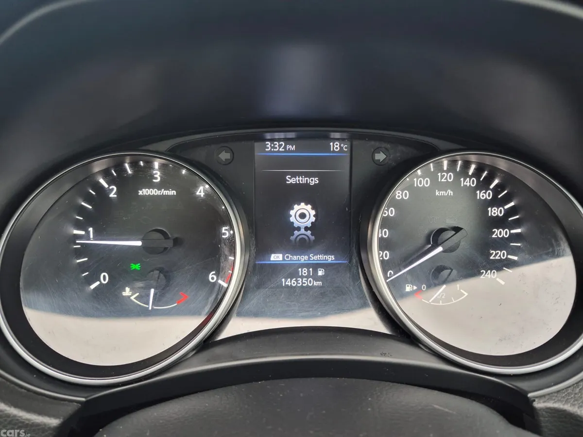 Nissan Qashqai MPV, Diesel, 2021, Grey