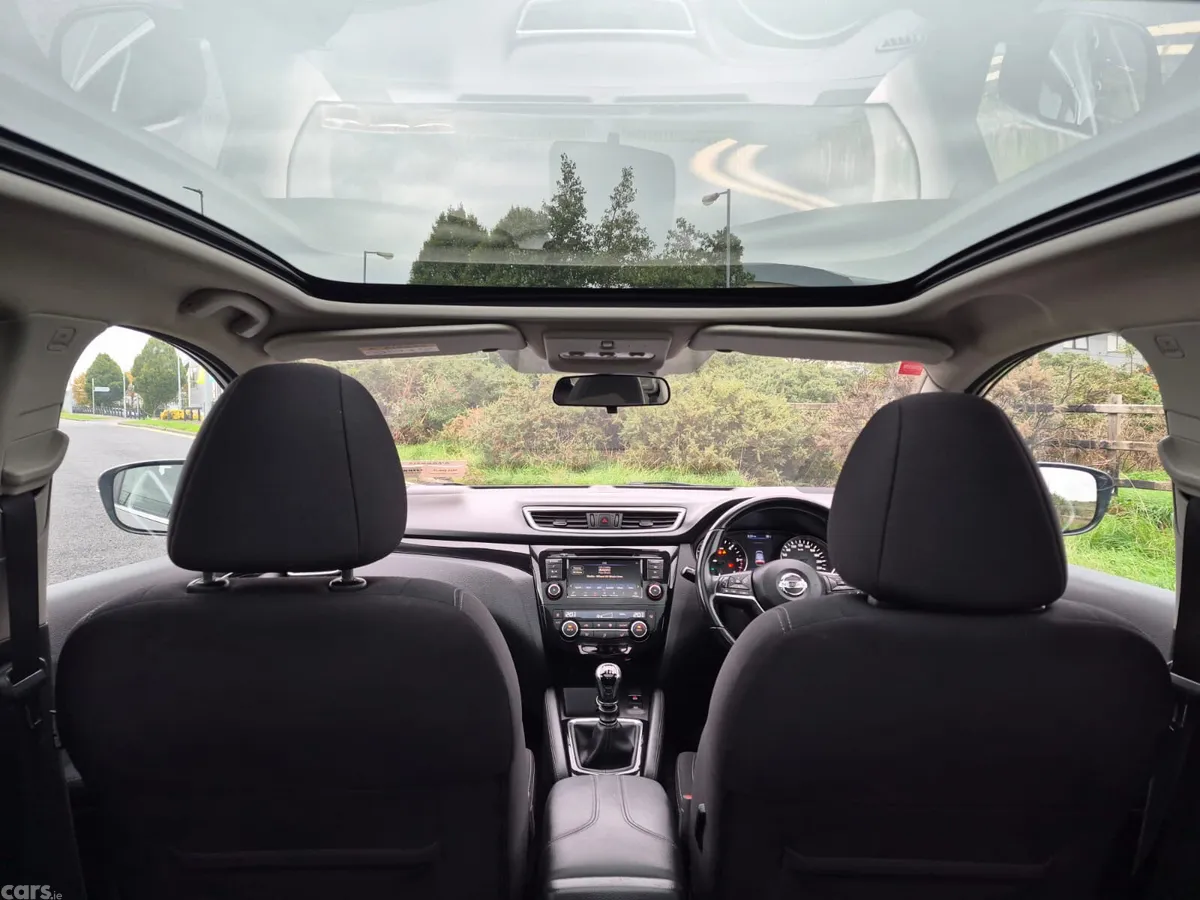Nissan Qashqai MPV, Diesel, 2021, Grey