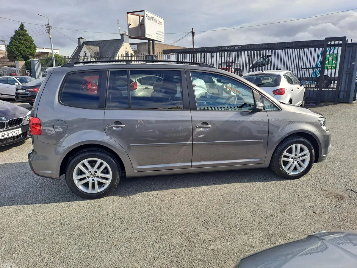Volkswagen Touran MPV, Diesel, 2012, Grey
