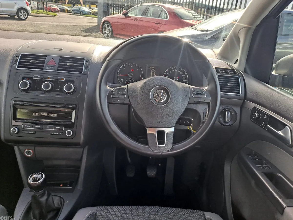 Volkswagen Touran MPV, Diesel, 2012, Grey