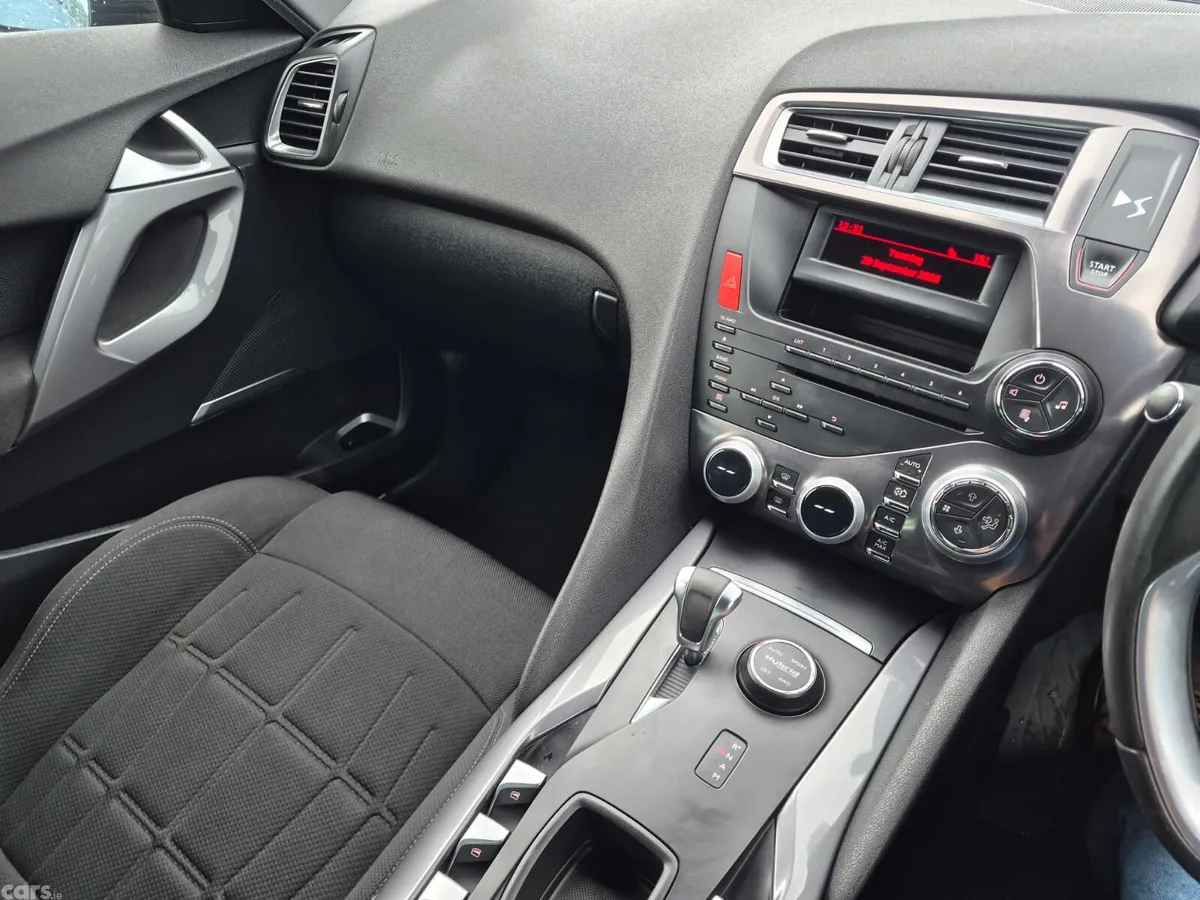 Citroen DS 5 Hatchback, Diesel Hybrid, 2013, Brown
