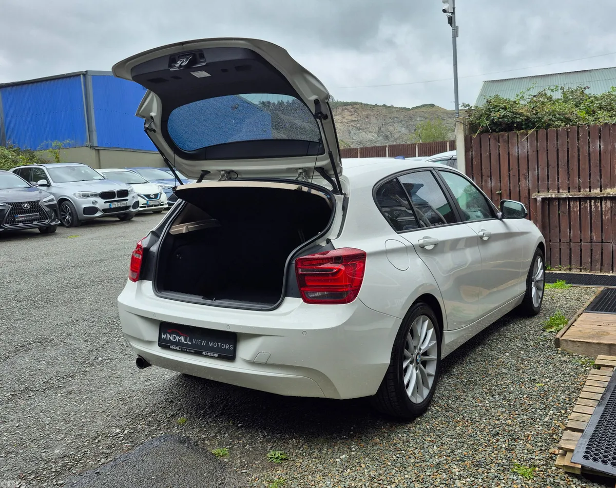 BMW 1-Series Hatchback, Petrol, 2014, White