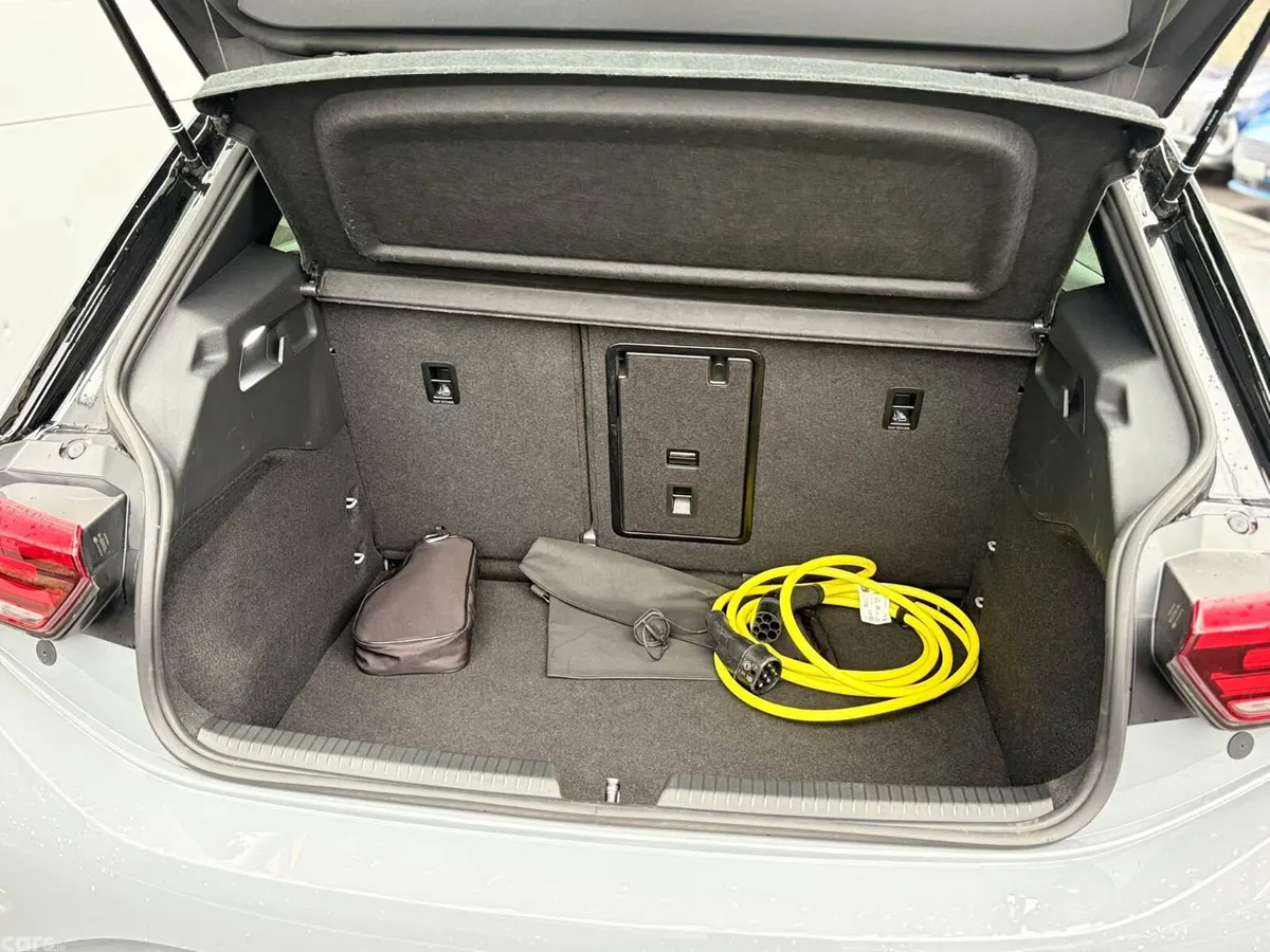 Volkswagen ID.3 Hatchback, Electric, 2025, Grey