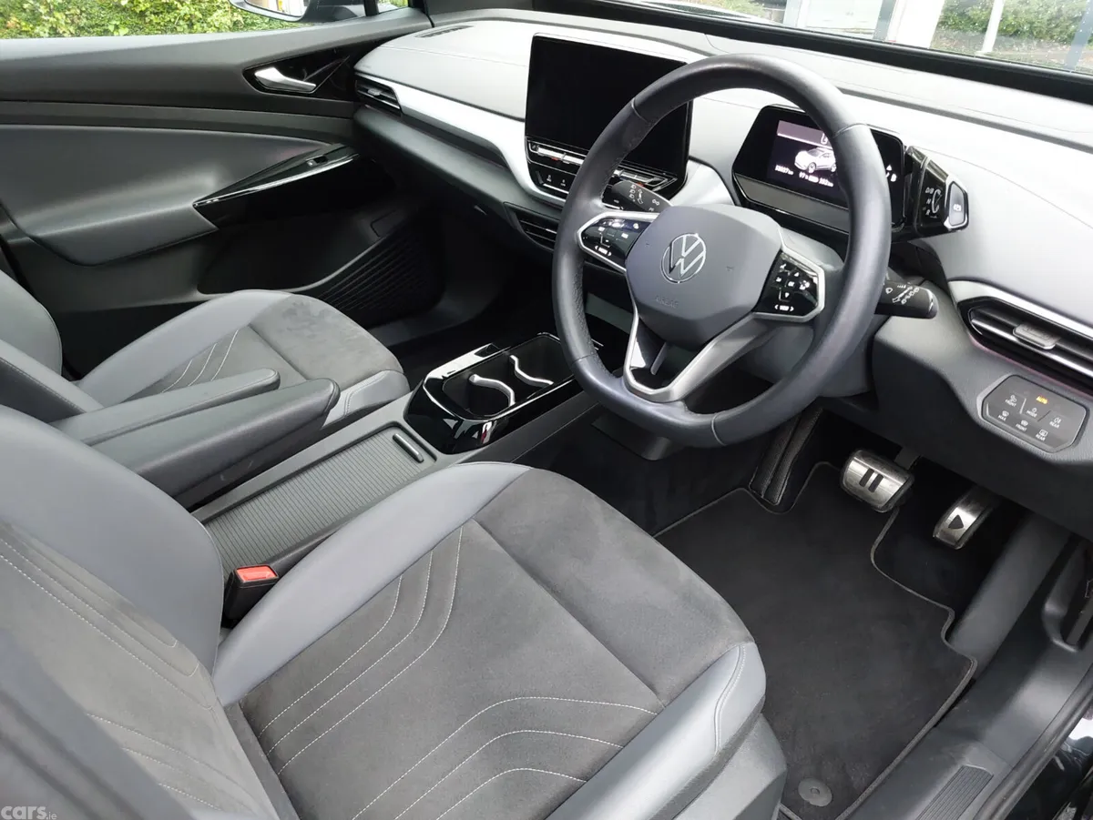 Volkswagen ID.4 Estate, Electric, 2023, Black