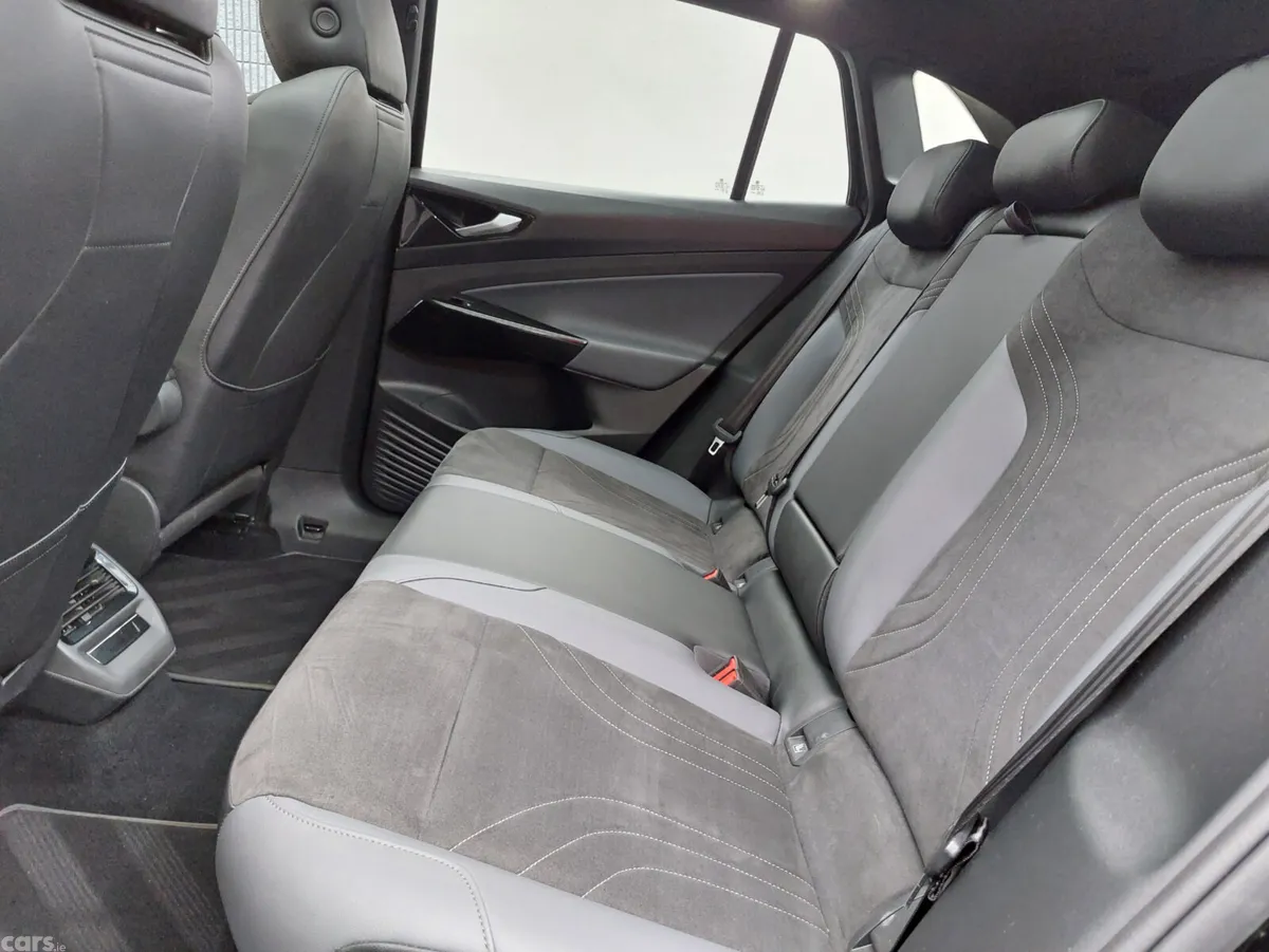 Volkswagen ID.4 Estate, Electric, 2023, Black