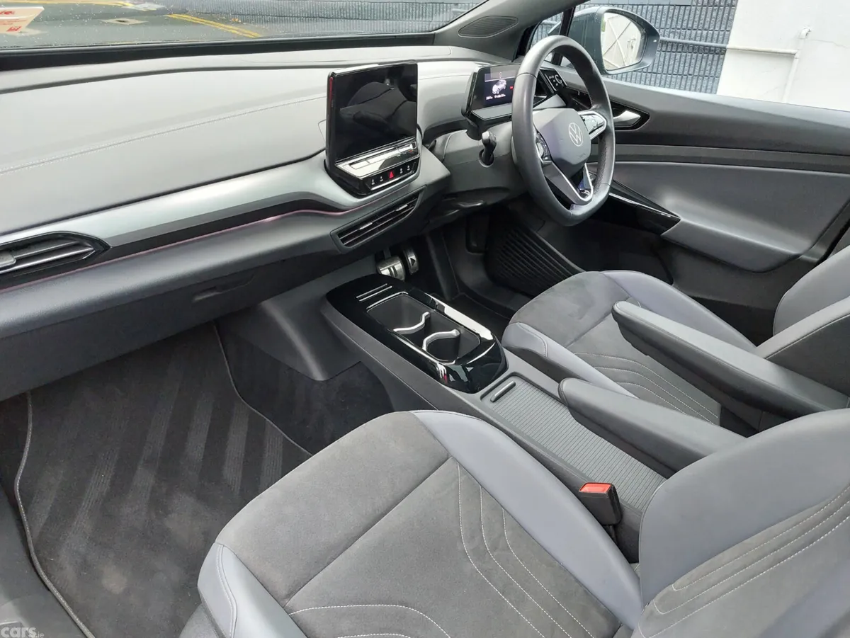 Volkswagen ID.4 Estate, Electric, 2023, Black