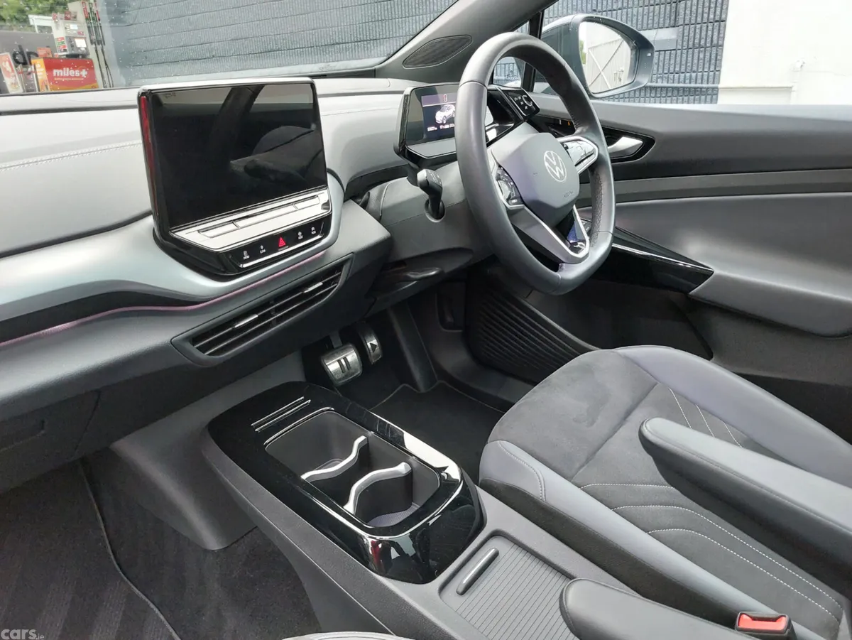 Volkswagen ID.4 Estate, Electric, 2023, Black