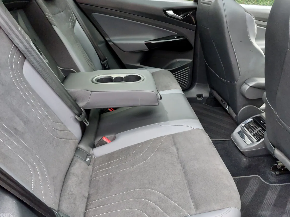 Volkswagen ID.4 Estate, Electric, 2023, Black