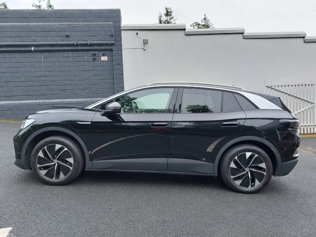 Volkswagen ID.4 Estate, Electric, 2023, Black