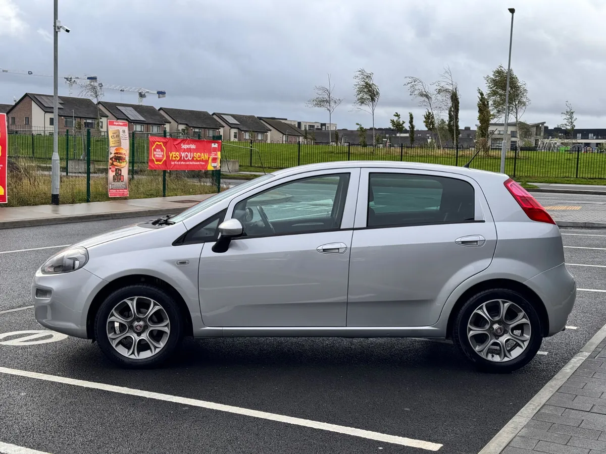 Fiat Punto Hatchback, Petrol, 2017, Grey