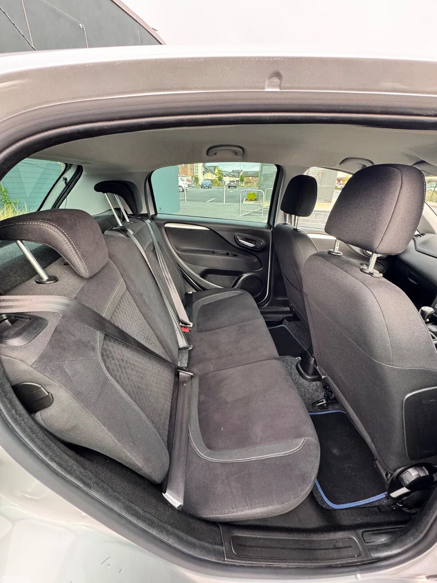 Fiat Punto Hatchback, Petrol, 2017, Grey