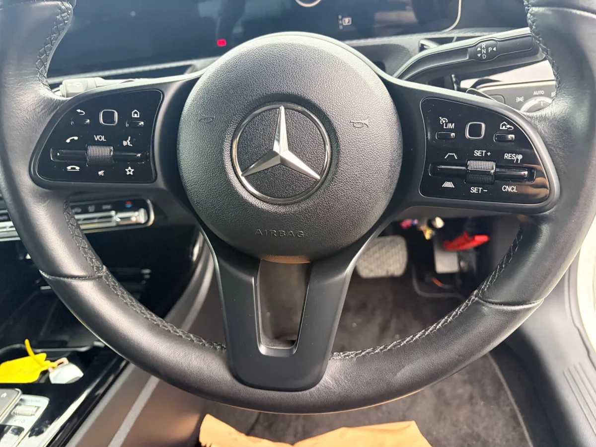 Mercedes-Benz A-Class Hatchback, Petrol, 2018, White