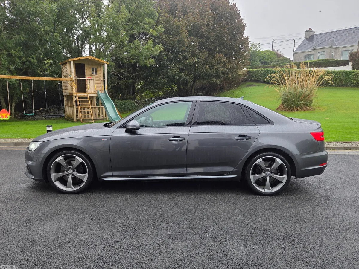 Audi A4 Saloon, Diesel, 2017, Grey
