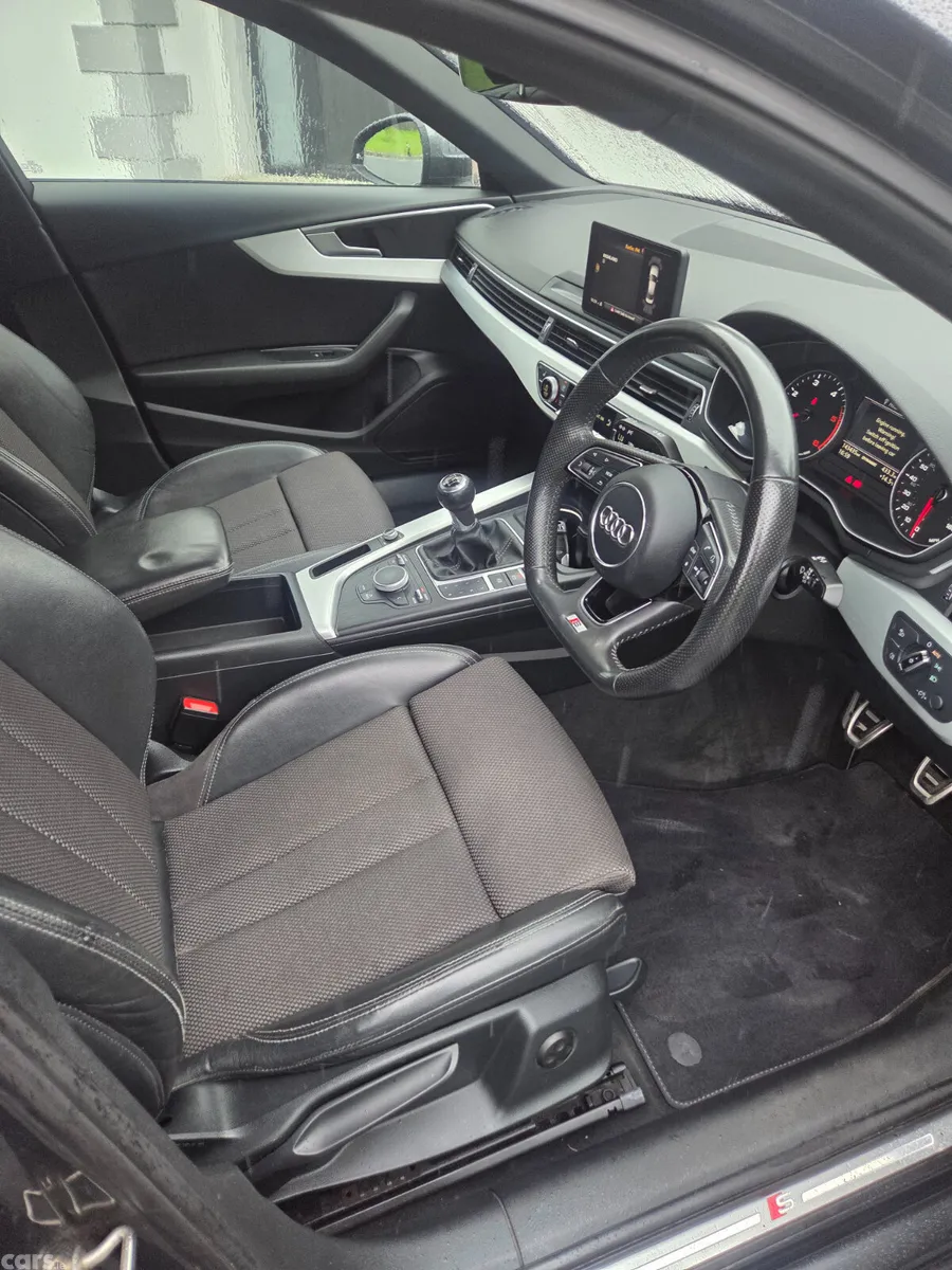 Audi A4 Saloon, Diesel, 2017, Grey