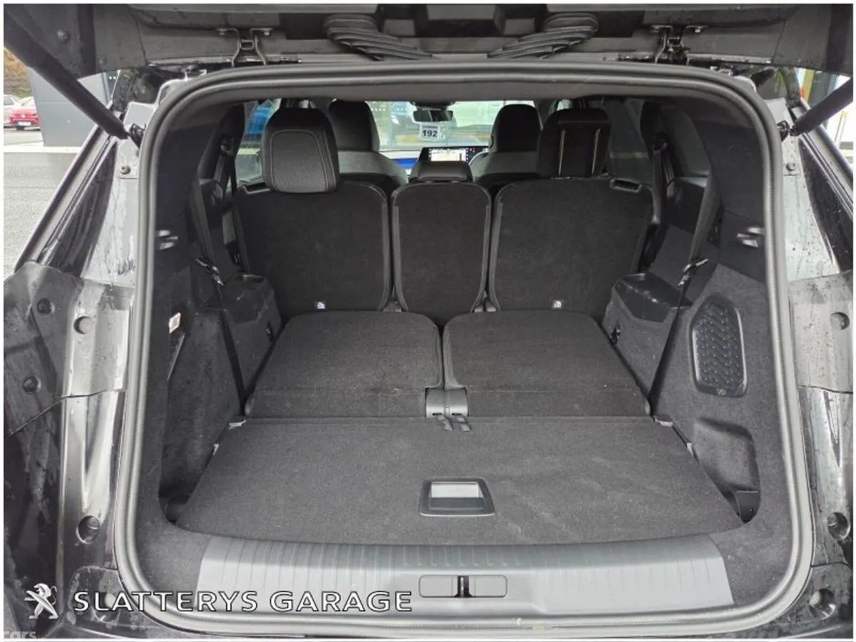 Peugeot 5008 SUV, Electric, 2025, Black