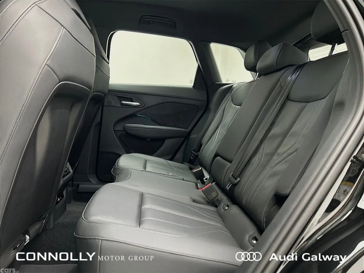 Audi Q3 SUV, Petrol Plug-in Hybrid, 2027, Black