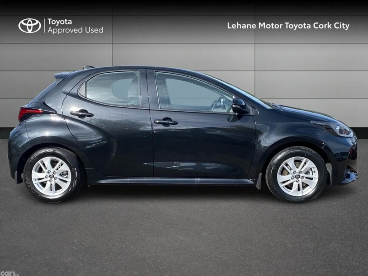 Toyota Yaris Hatchback, Petrol Hybrid, 2026, Black