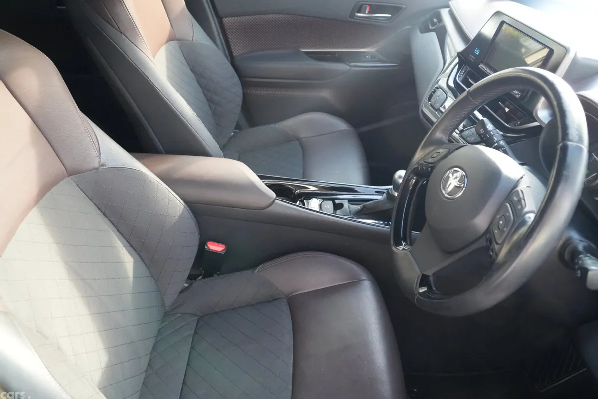 Toyota C-HR Hatchback, Petrol Hybrid, 2017, Red