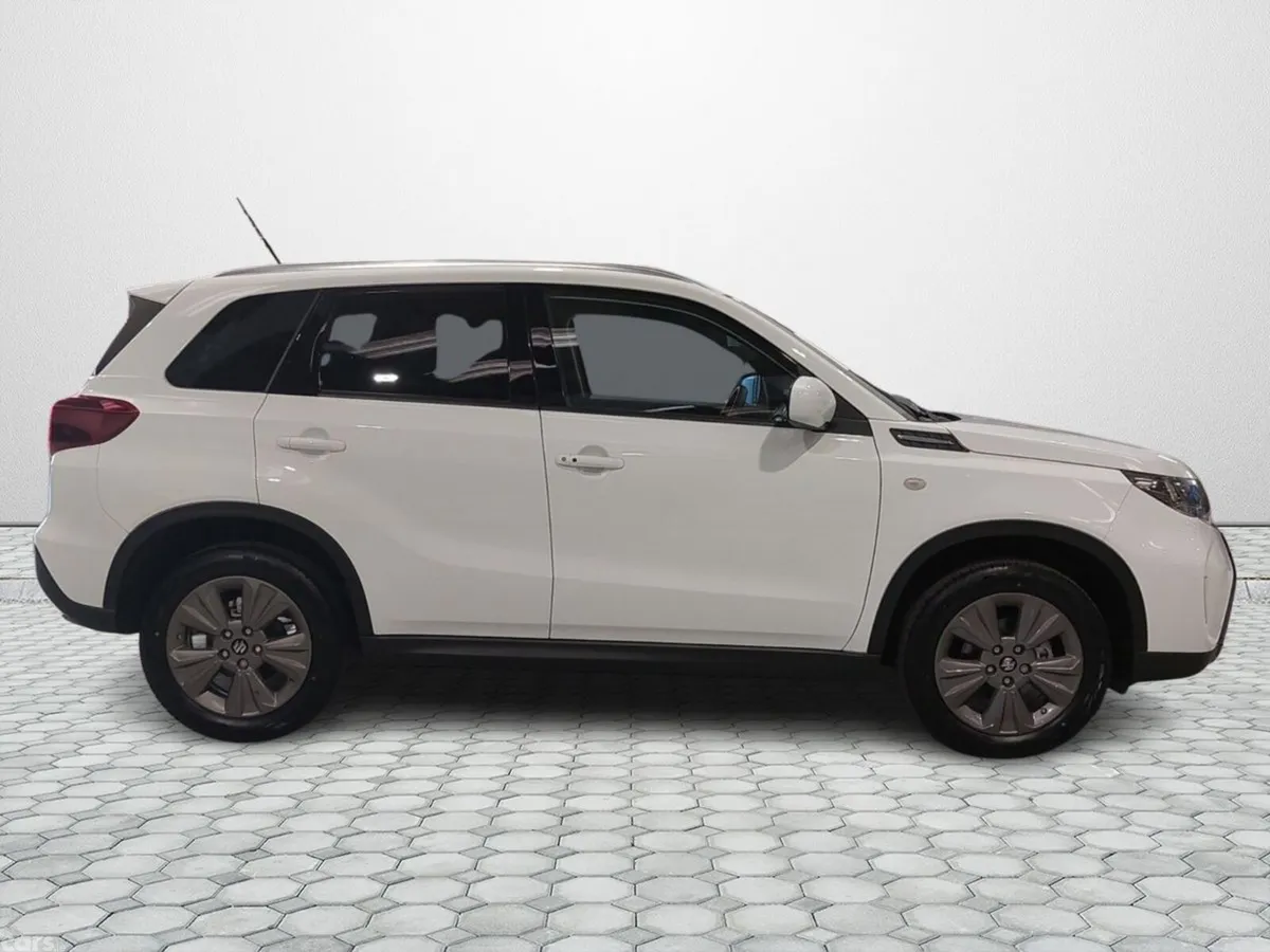 Suzuki Vitara SUV, Petrol Hybrid, 2026, White