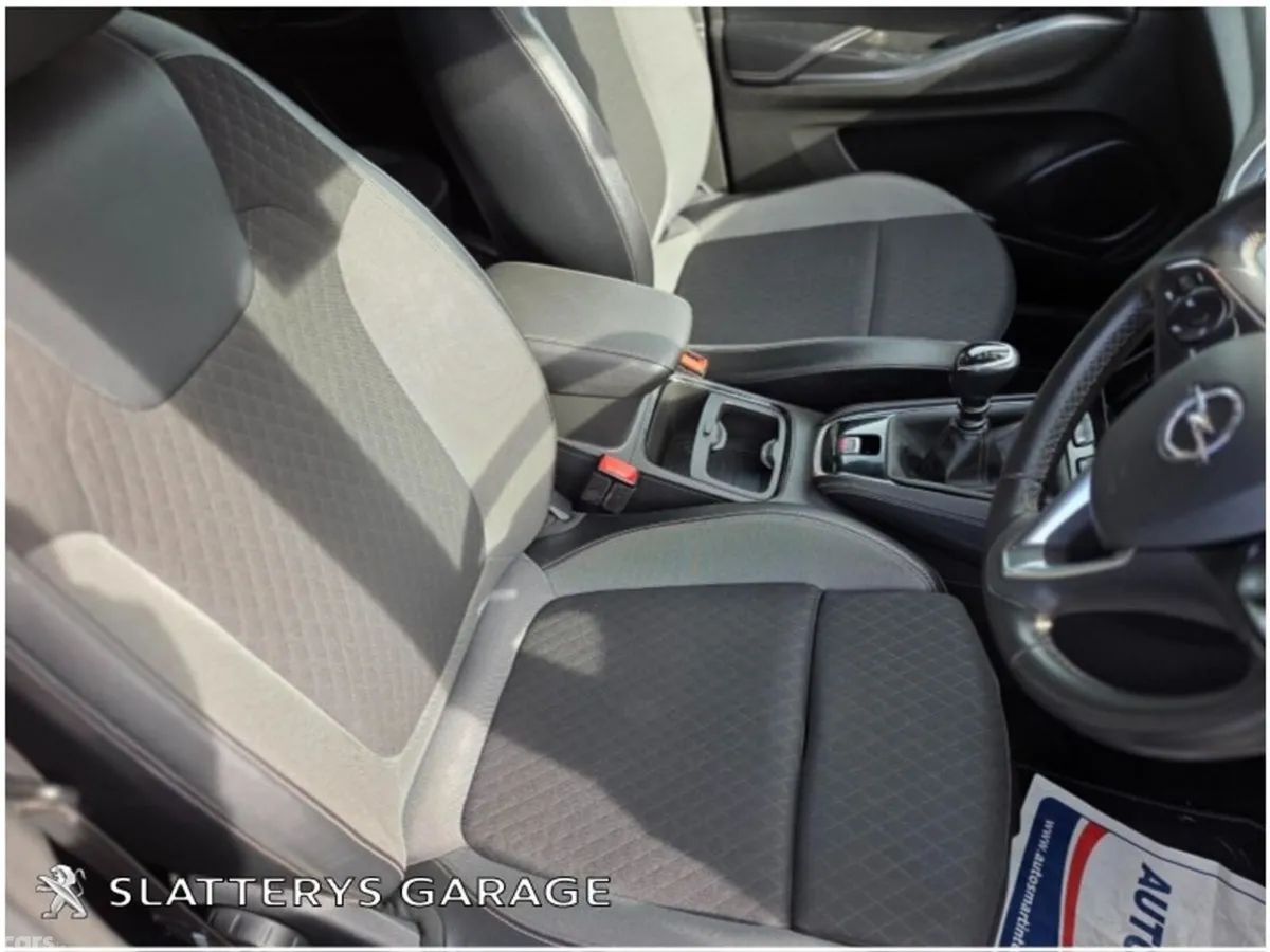 Opel Grandland X SUV, Diesel, 2021, Grey
