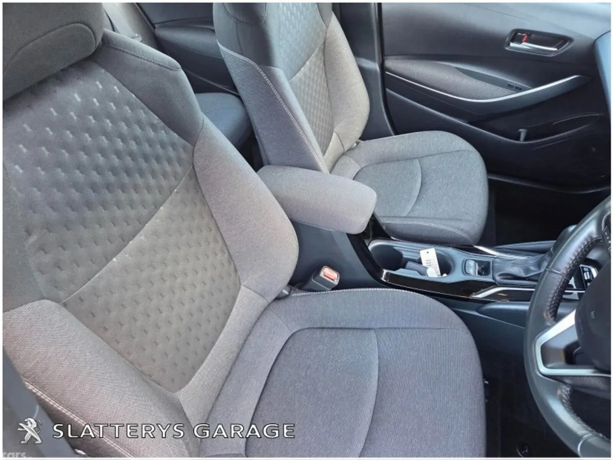 Toyota Corolla Saloon, Petrol Hybrid, 2024, Blue