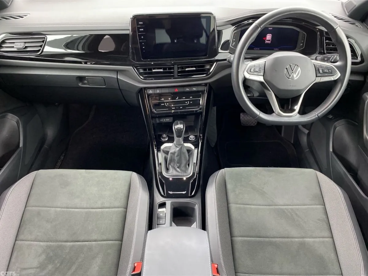 Volkswagen T-Roc SUV, Petrol, 2024, White