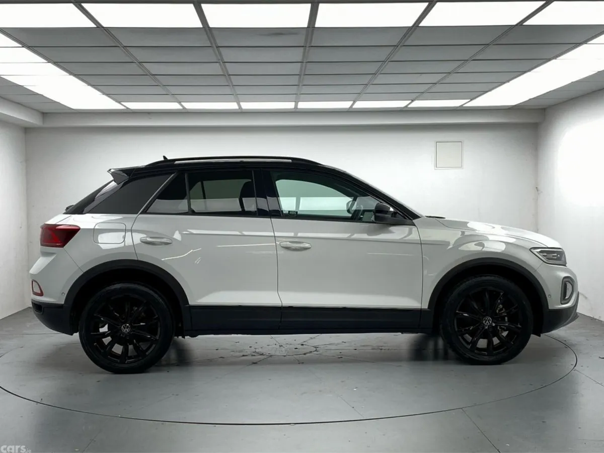 Volkswagen T-Roc SUV, Petrol, 2024, White