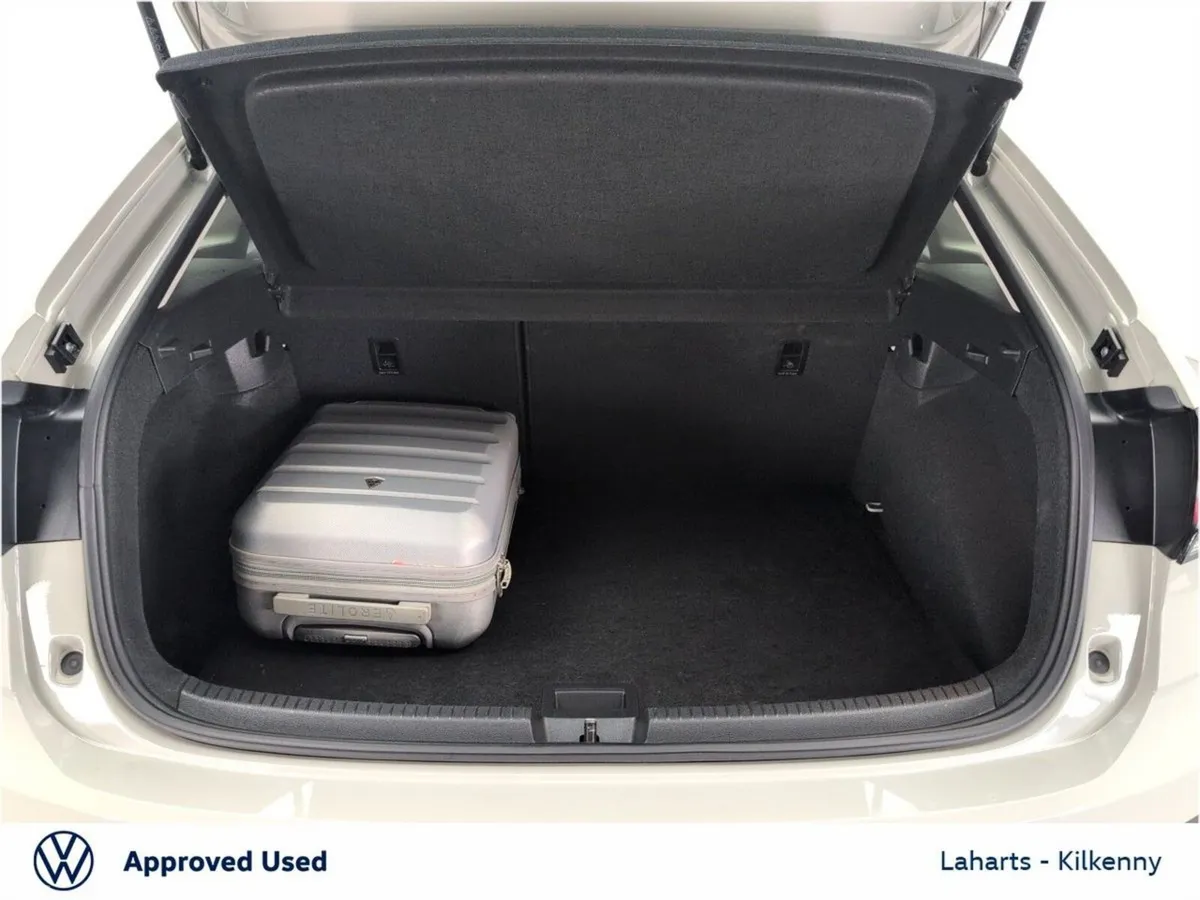 Volkswagen Taigo SUV, Petrol, 2026, Grey