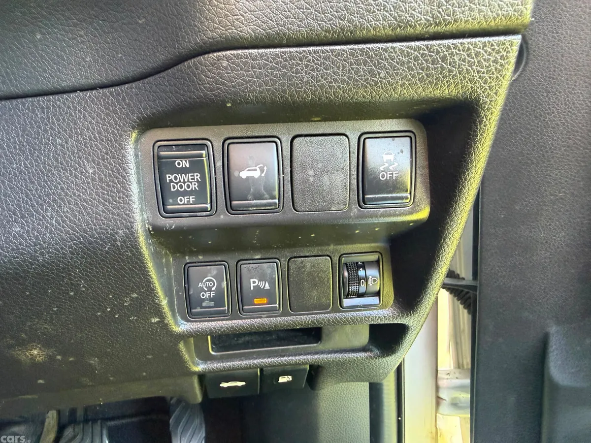 Nissan X-Trail SUV, Diesel, 2015, Silver
