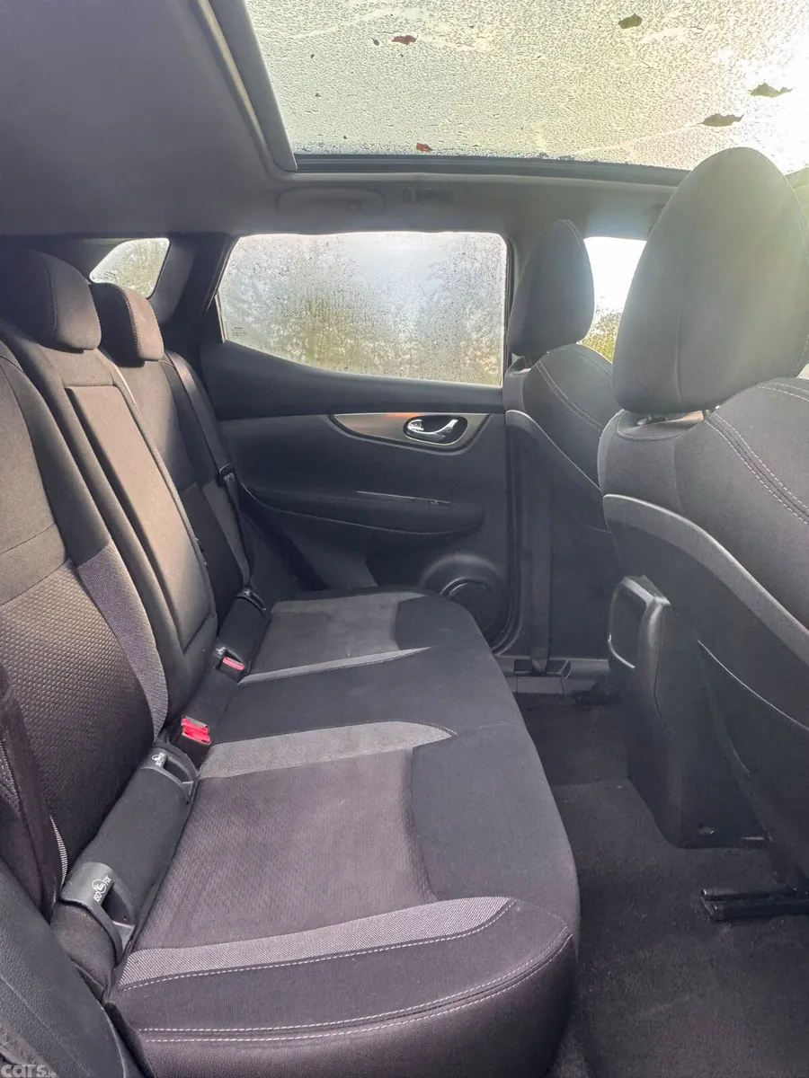 Nissan Qashqai Hatchback, Diesel, 2018, Black