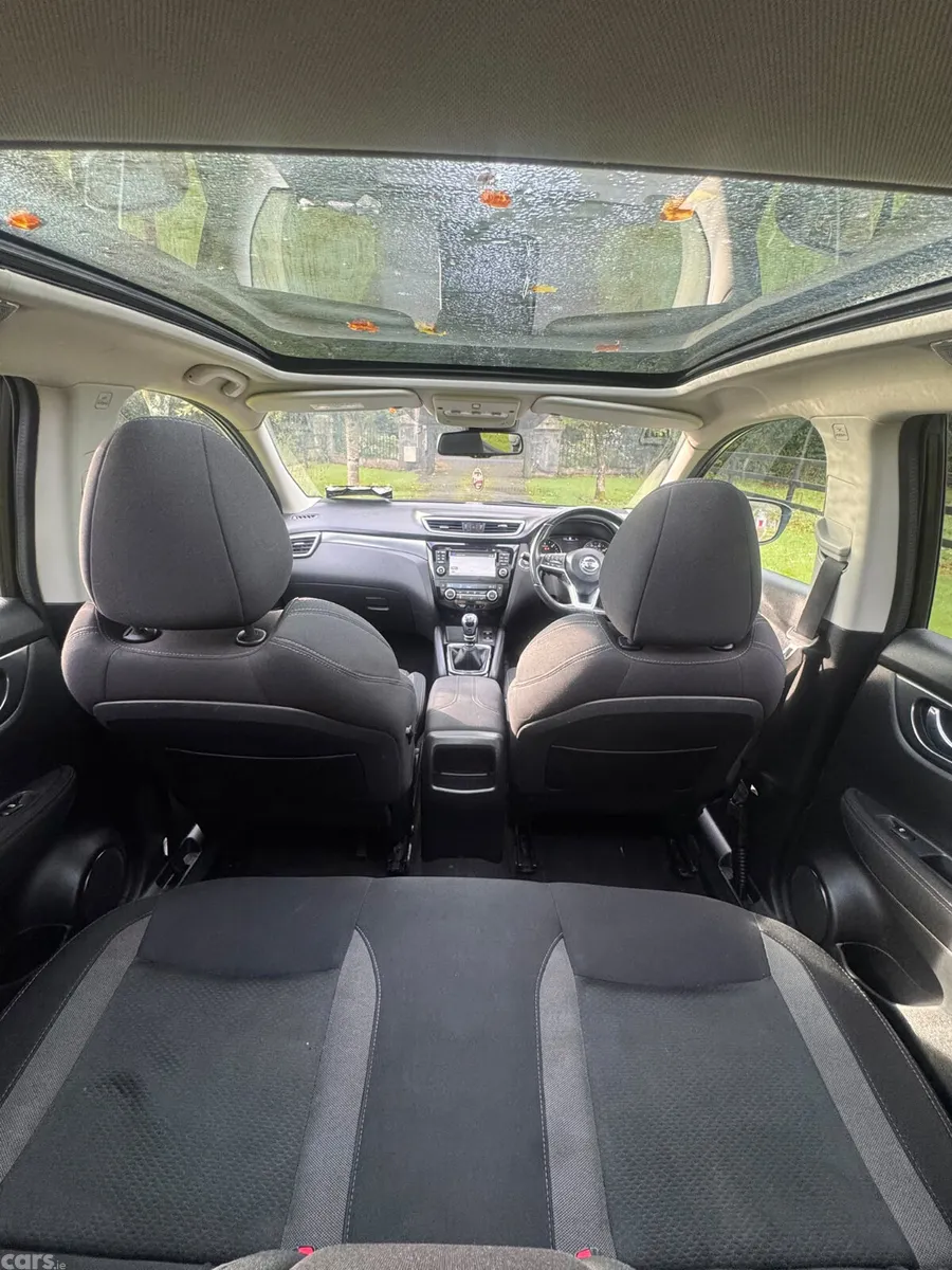 Nissan Qashqai Hatchback, Diesel, 2018, Black