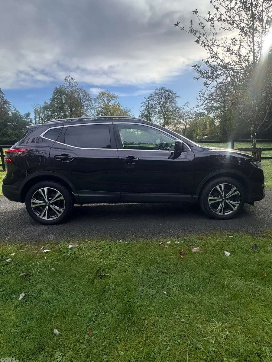 Nissan Qashqai Hatchback, Diesel, 2018, Black