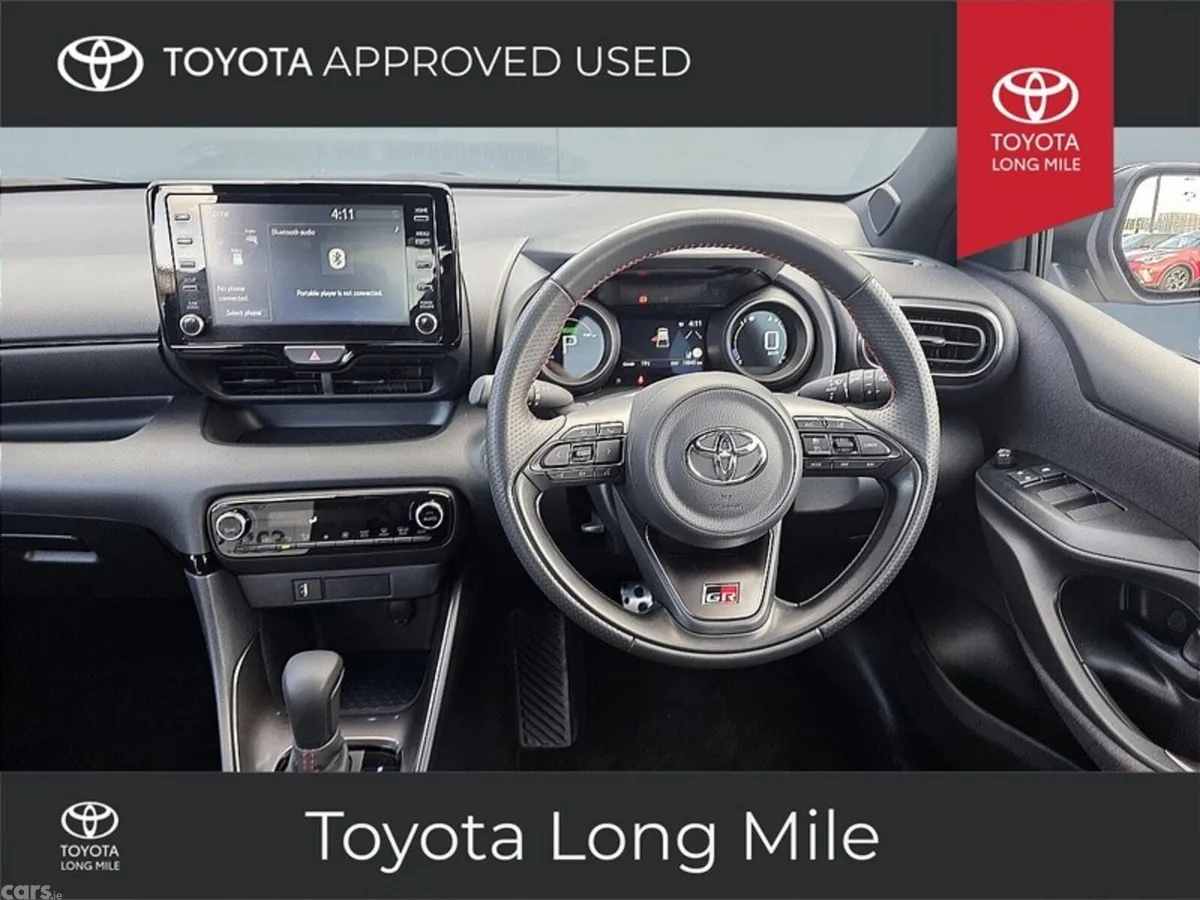 Toyota Yaris Hatchback, Petrol Hybrid, 2023, White