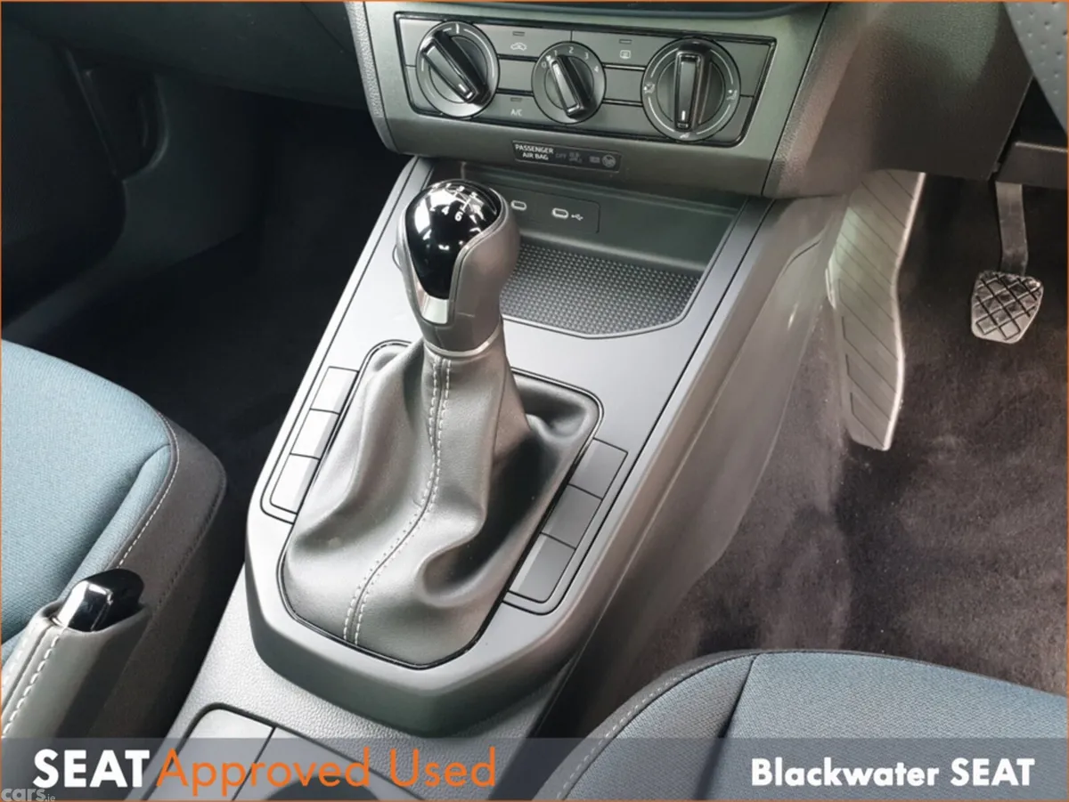 SEAT Arona Hatchback, Petrol, 2026, Black