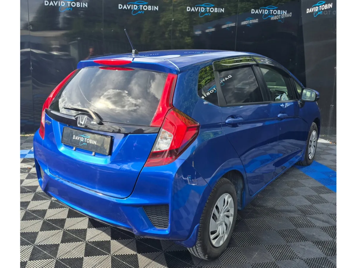 Honda Fit Hatchback, Petrol, 2015, Blue