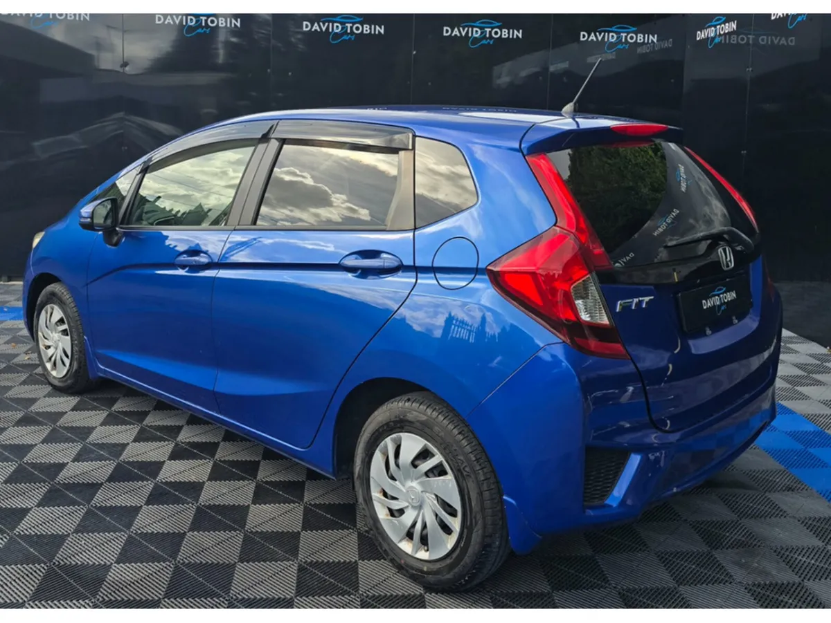 Honda Fit Hatchback, Petrol, 2015, Blue